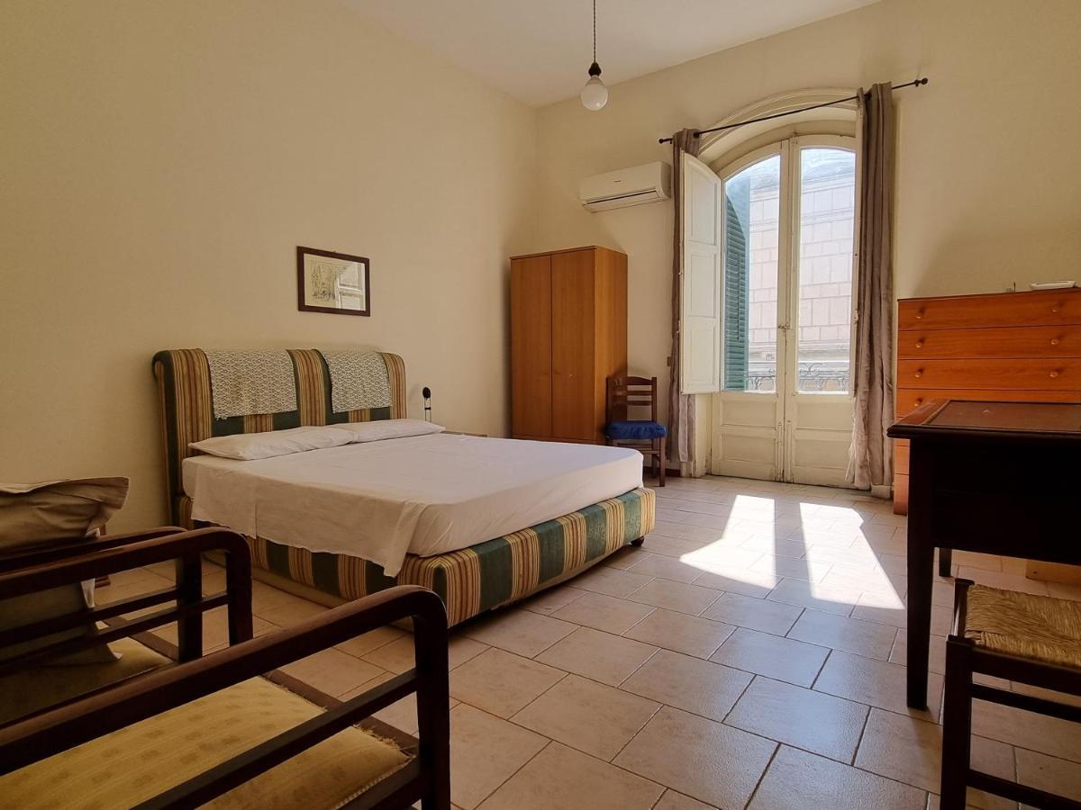 Piazza Politeama Apartman Palermo Kültér fotó